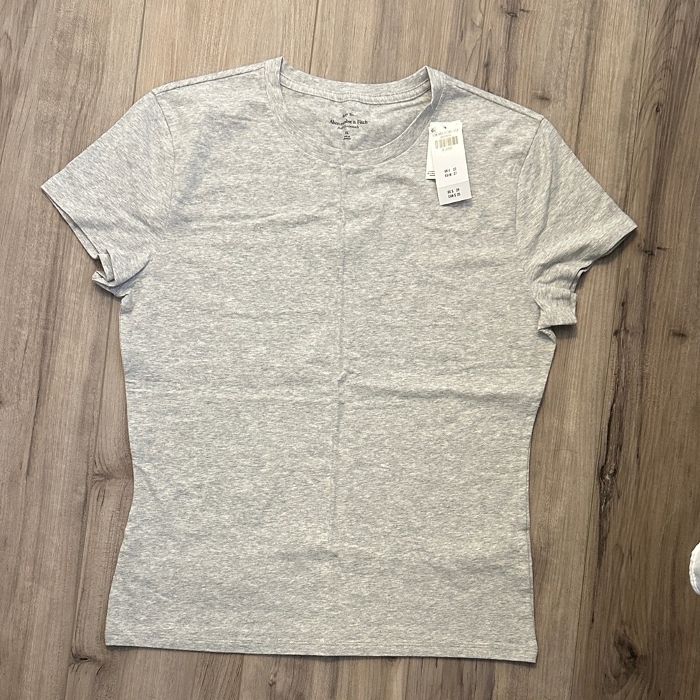 Abercrombie & Fitch Heather Gray Tee - Picture 2 of 2